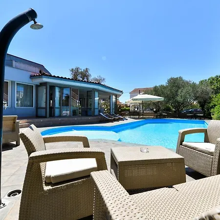 Levant Residence 3* Sukosan