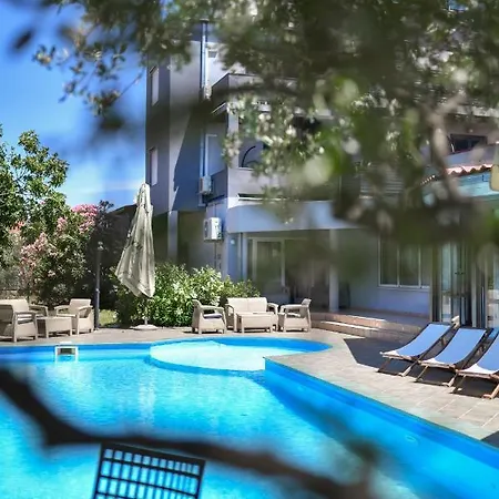 Levant Hotel