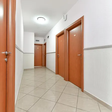 Levant Residence Sukosan