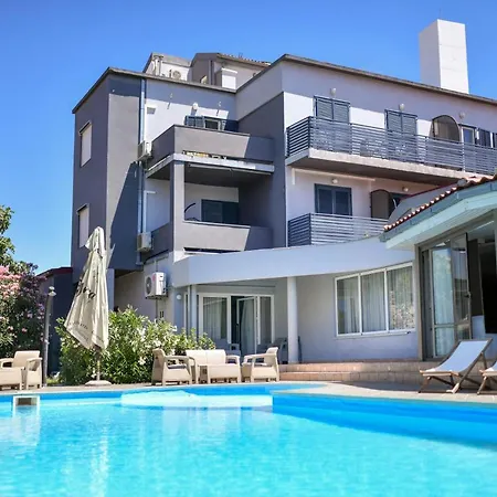 ホテル Levant Sukošan